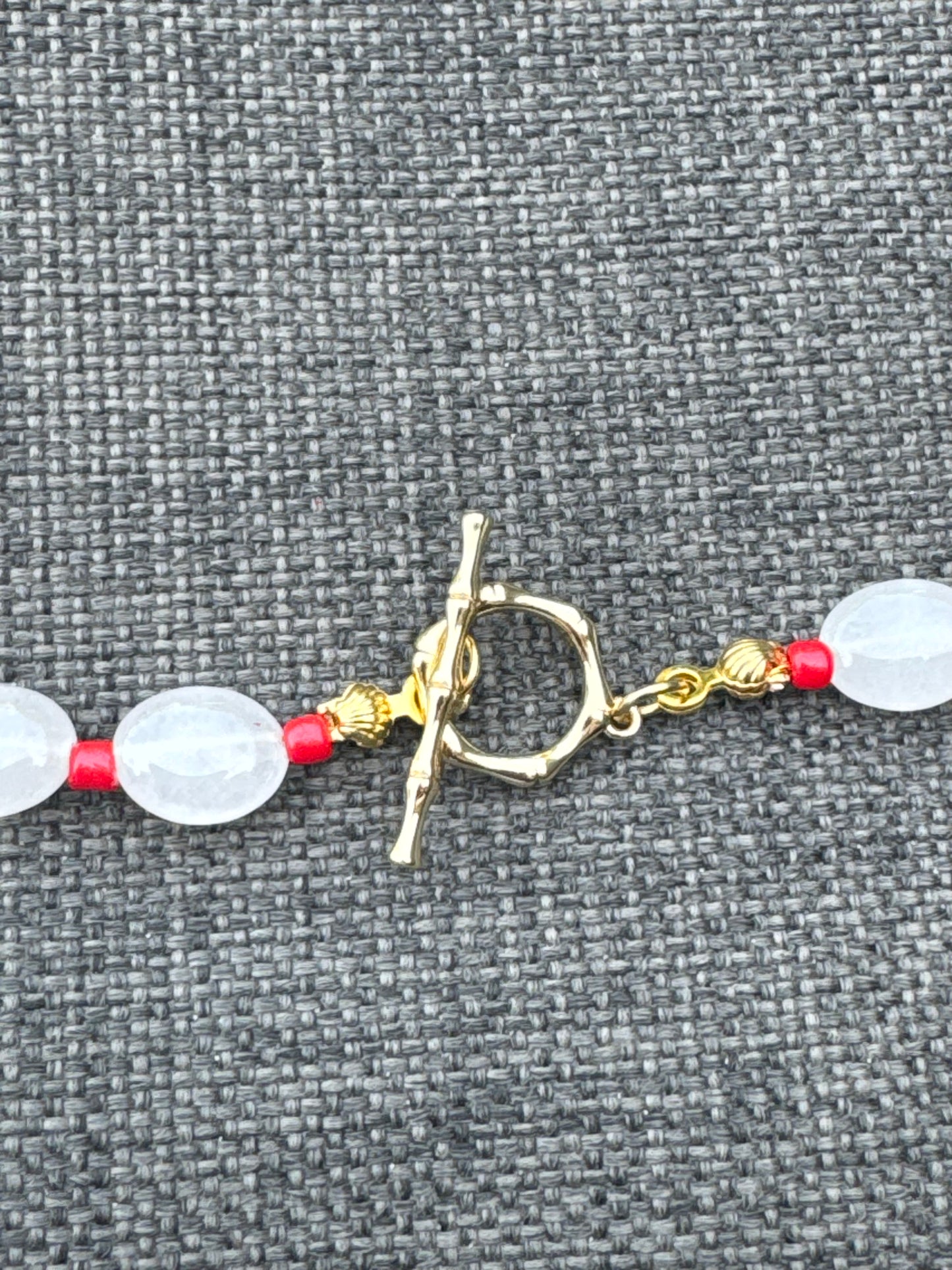 Teal & Wren Beaded Necklace- Red & White